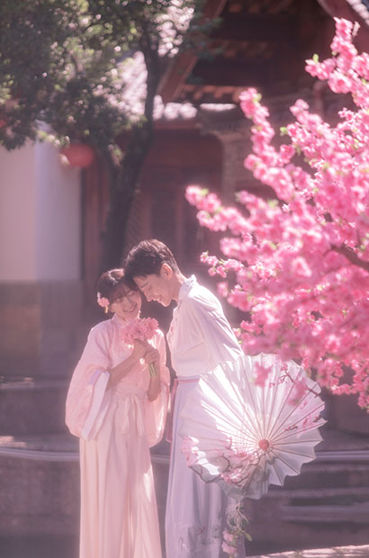 <b>8月第三季</b>